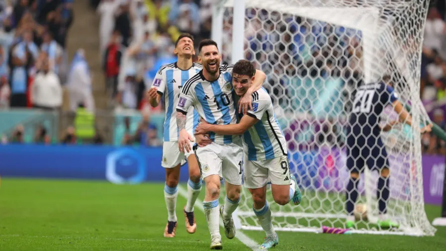 Argentina goleó a Croacia y con una sólida actuación se clasificó finalista del Mundial Argentina goleó a Croacia y con una sólida actuación se clasificó finalista del Mundial