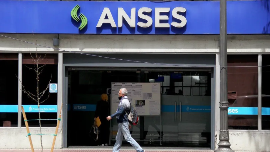 El Ministerio de Capital Humano señala que “el fraude descubierto podría haber costado a ANSES una suma considerable”. El Ministerio de Capital Humano señala que “el fraude descubierto podría haber costado a ANSES una suma considerable”.