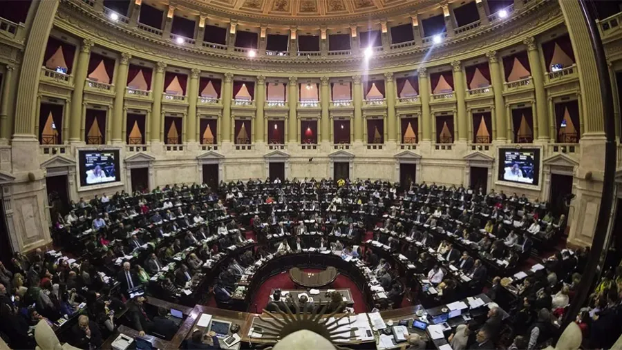 La Libertad Avanza evalúa pedir la destitución de todos los legisladores que tengan causas judiciales abiertas, entre ellas María Eugenia Vidal. La Libertad Avanza evalúa pedir la destitución de todos los legisladores que tengan causas judiciales abiertas, entre ellas María Eugenia Vidal.