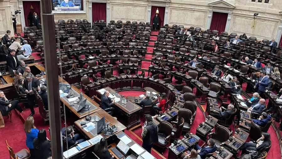 Imagen de archivo del Congreso nacional, donde es visible la ausencia de varios bloques. Imagen de archivo del Congreso nacional, donde es visible la ausencia de varios bloques.