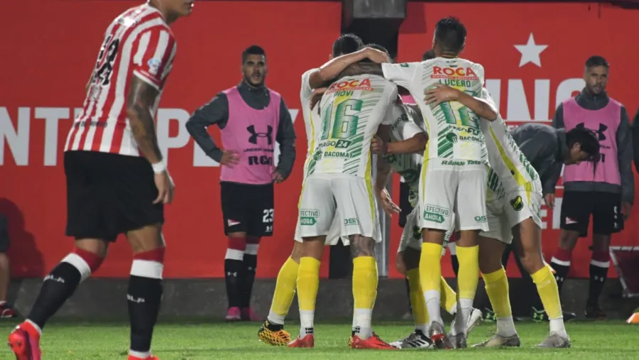 Con el aporte del entrerriano Ezequiel Unsain, Defensa y Justicia doblegó a Estudiantes