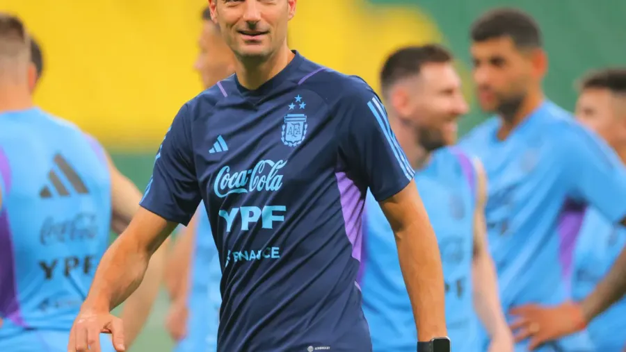 Scaloni confirmó que Messi, Di María y Otamendi no viajarán a Indonesia Scaloni confirmó que Messi, Di María y Otamendi no viajarán a Indonesia