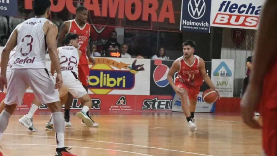 Tomás