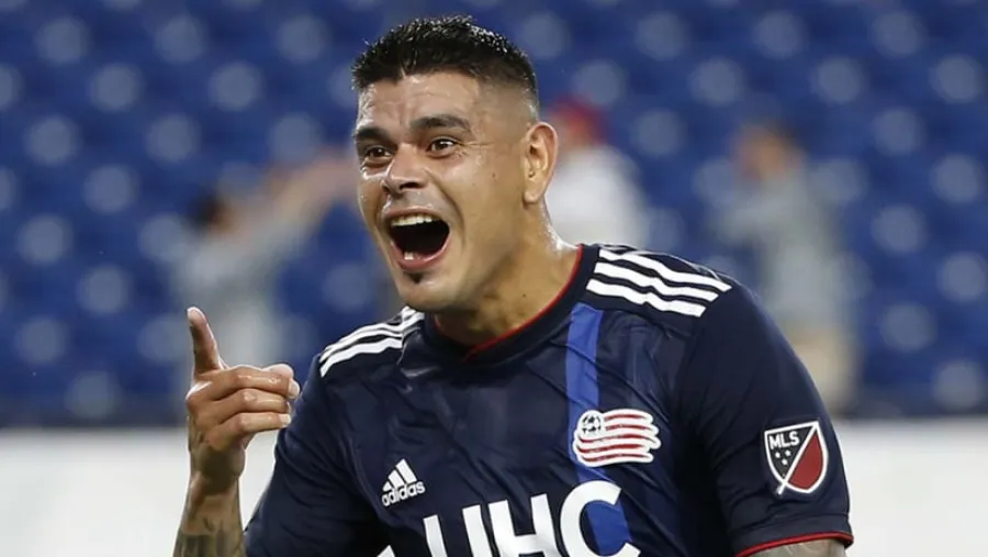 MLS: el entrerriano Gustavo Bou renovó por dos años con New England Revolution MLS: el entrerriano Gustavo Bou renovó por dos años con New England Revolution