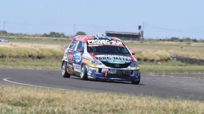 Turismo Pista: el paranaense Exequiel Bastidas dominó la Clase 3 en "La Histórica"