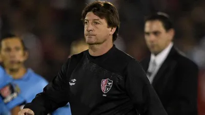 Barracas Central anunció que Alfredo Berti será su nuevo director técnico