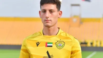 Tomás