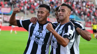 Copa Argentina: Central Córdoba sorprendió a Huracán para ser el primer finalista