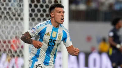 Argentina tuvo que recurrir a los penales y al “Dibu” Martínez para avanzar a semifinales