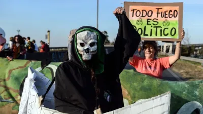 Incendio en el Delta entrerriano. Las múltiples dimensiones de un drama que no deja respirar a una sociedad.